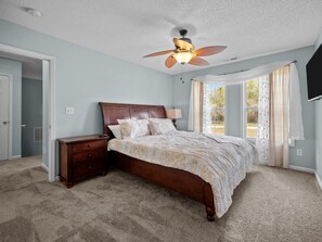 3 Schlafzimmer, Bügeleisen/Bügelbrett, WLAN, Bettwäsche