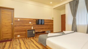 Comfort Double Room | Desk, laptop workspace, free WiFi - Nieve Boutique Hotel by Z Vacations (Vythiri)