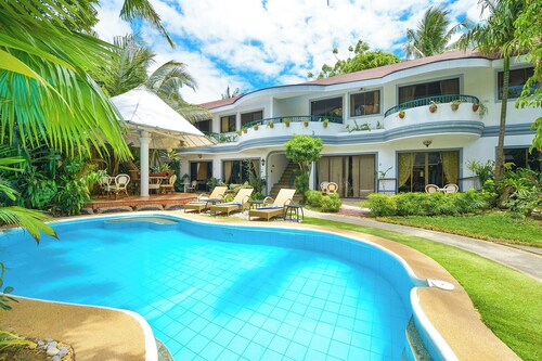 Villa Casa de Loft+Kitchen•2 Min to White Beach