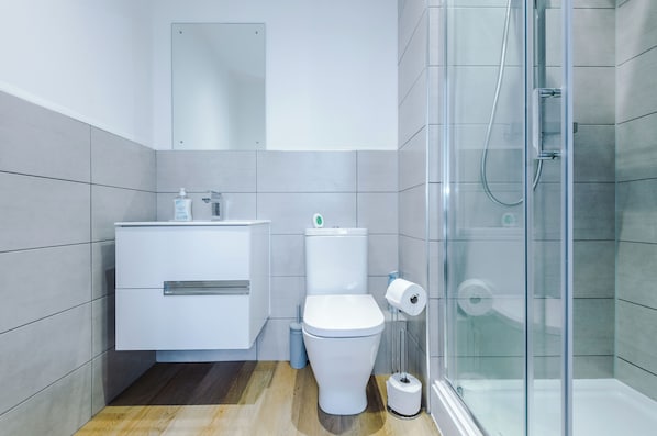 Apartment | Bathroom
