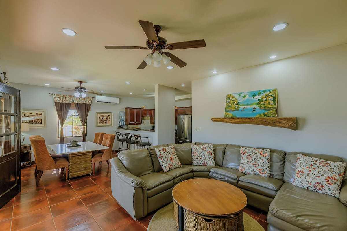 Premium House, 3 Bedrooms, Private Pool, Pool View | Living room | 40-inch Smart TV with cable channels