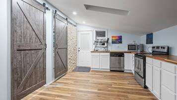 Microwave, oven, stovetop, dishwasher