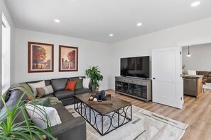 Smart TV y chimenea