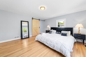 3 bedrooms, free WiFi, bed sheets