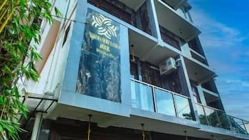 Ngoại thất