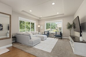 Smart TV, offices - 2-Patio Getaway in Meridian, Steps from Park (Meridian)