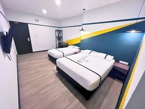 Triple Room | Desk, free WiFi - Seeds Hotel PV12 (Kuala Lumpur)