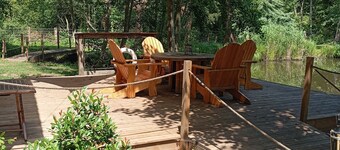 Pond-side cabin