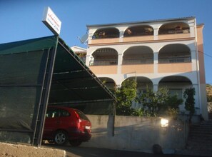 Apartment (Two Bedroom Apartment with Balcony) | Exterior