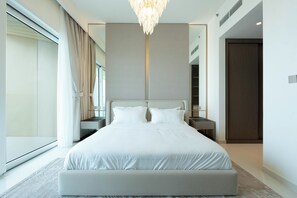 Deluxe Apartment, Sea View | Premium bedding, memory-foam beds, in-room safe, iron/ironing board