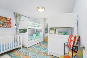 3 chambres, fer et planche à repasser, lit parapluie, Wi-Fi gratuit