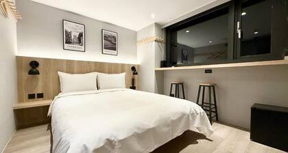 N2 Hotel