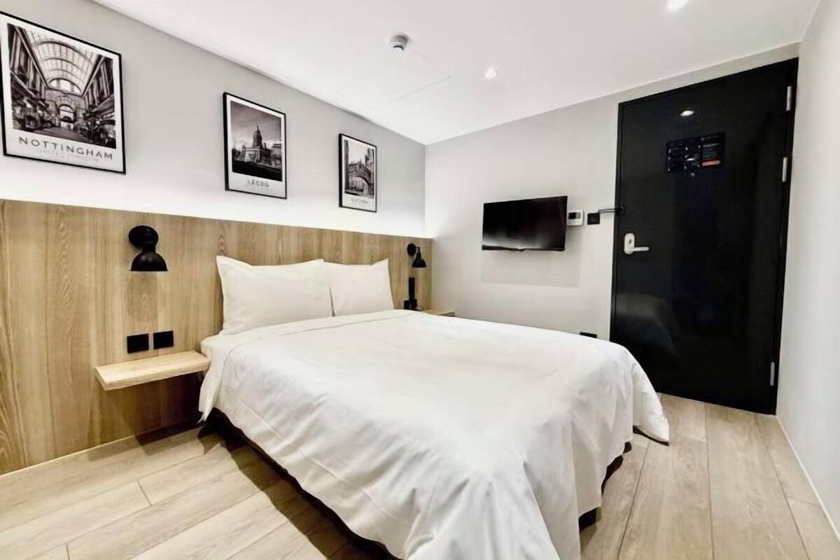 Cortinas blackout, wifi gratis y acceso para silla de ruedas