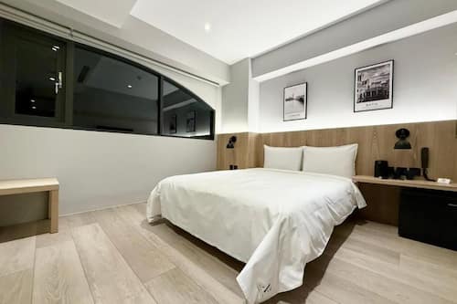 Superior Double Room, City View | Blackout drapes, free WiFi, wheelchair access