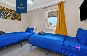 4 bedrooms, iron/ironing board, free WiFi