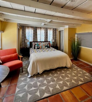 1 bedroom, desk, iron/ironing board, travel cot