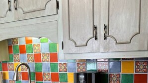 茶具/咖啡用具、冰箱、微波炉、烤箱