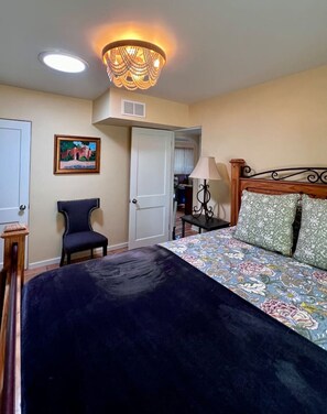 3 soveværelser, skrivebord, strygejern/strygebræt, weekendseng