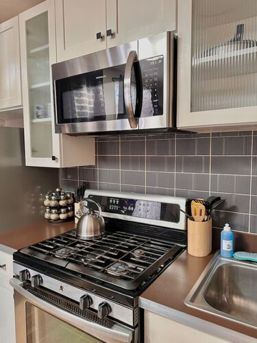 Downtown Midcentury Studio+ 3 mins to Farmer`s Mkt