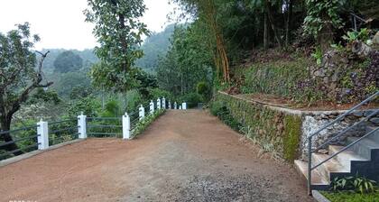 Skylark Homestay Panchalimedu - Wake up to the aroma of cardamom & cloves.