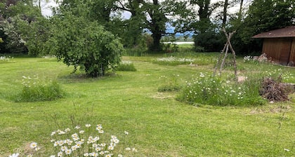 Vacation home on Lake Ammersee for family or vacation with friends, pet-friendly