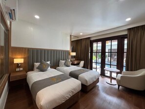 In-room safe, soundproofing, free WiFi
