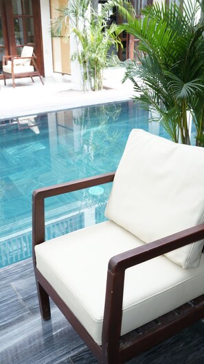 Deluxe Double Room, Non Smoking, Pool View | In-room safe, soundproofing, free WiFi
