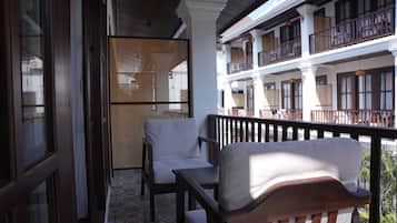 In-room safe, soundproofing, free WiFi