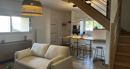Fully renovated 80m2 building 5 mns from Nantes