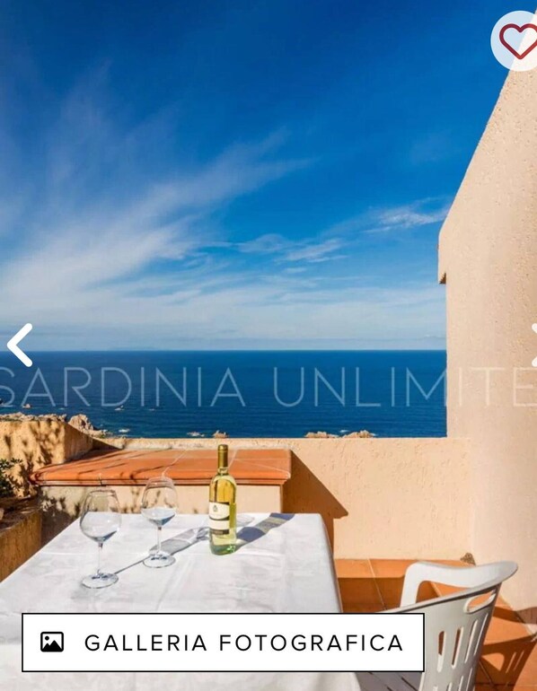 Ferienhaus, 2 Schlafzimmer, Raucher, eigener Pool | Speisen im Freien