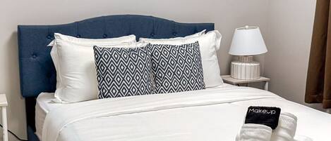 2 bedrooms, desk, iron/ironing board, travel cot