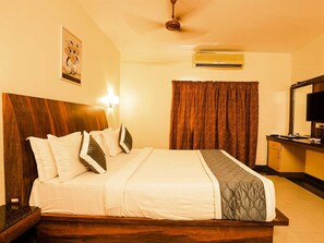 Phòng Superior | Bộ đồ giường cao cấp, bàn, giường gấp/giường phụ (phụ phí)