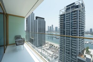 Deluxe Apartment, Balcony, Sea View | Balcony - KeyRock - 1BR with Sea & Jumeirah Views (Dubai)