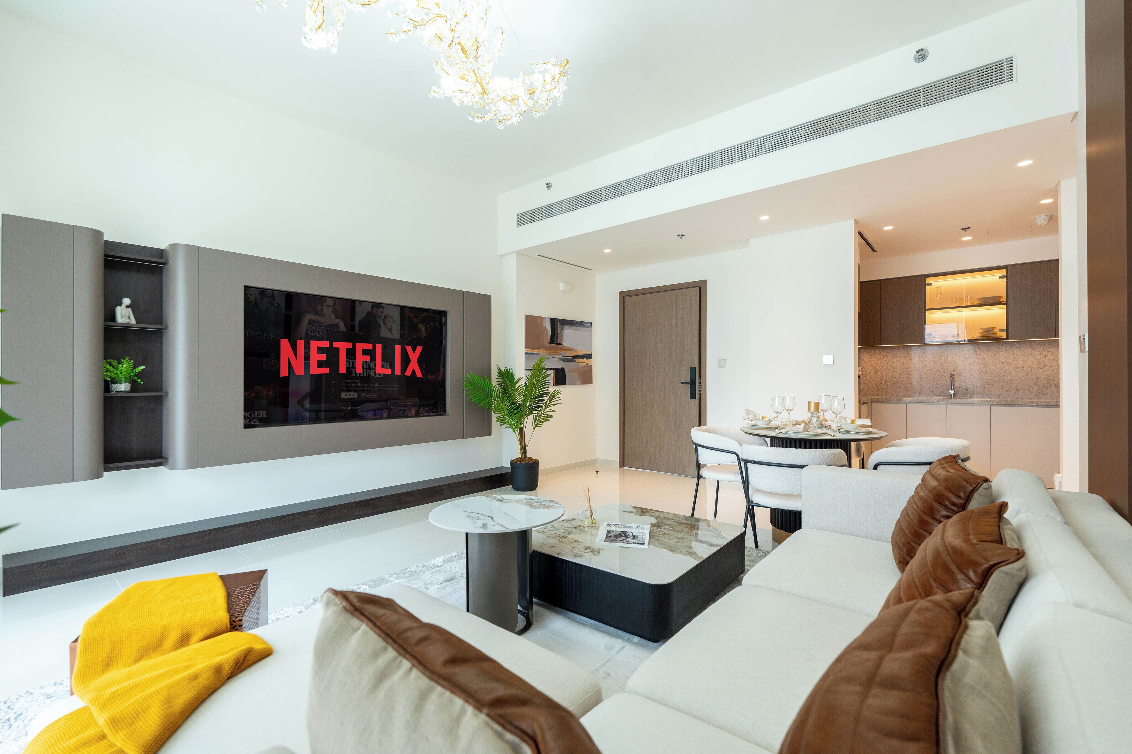 Deluxe Apartment, Balcony, Sea View | Living area | 90-cm flat-screen TV with digital channels, Netflix, streaming services