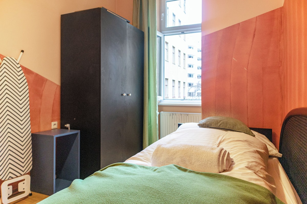 Basic Room