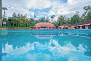 Outdoor pool - Hanchinamane Heritage by Z Vacations (Chikkamagaluru)