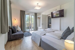 1 Schlafzimmer, Reisekinderbett, kostenloses WLAN, Bettwäsche