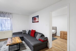 TV - Apartment 'Strasbourg' with Wi-Fi (Willstätt)