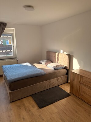 3 Schlafzimmer, WLAN, Bettwäsche