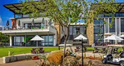 2 Bed in Gorgeous Golf Estate