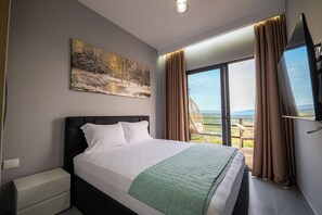 Deluxe Apartment, Balcony, Courtyard View | Free WiFi - Dreamy Farm (Mesopotam)