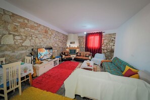 Apartment, Balcony, Courtyard View | Living area | Flat-screen TV - Dreamy Farm (Mesopotam)