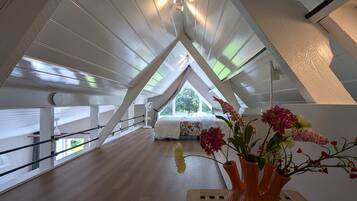 1 bedroom, desk, iron/ironing board, free WiFi