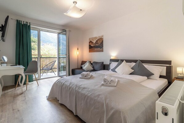 1 Schlafzimmer, Reisekinderbett, kostenloses WLAN, Bettwäsche