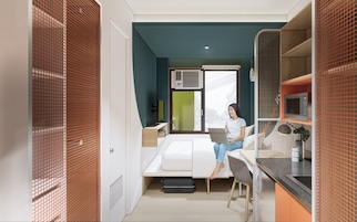 Caja de seguridad en la habitación y escritorio 