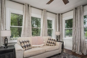 Smart TV, fireplace, offices