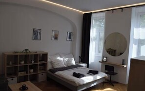 1 chambre, lit parapluie, Wi-Fi gratuit, draps fournis