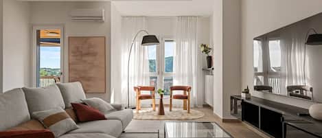 テレビ、ステレオ