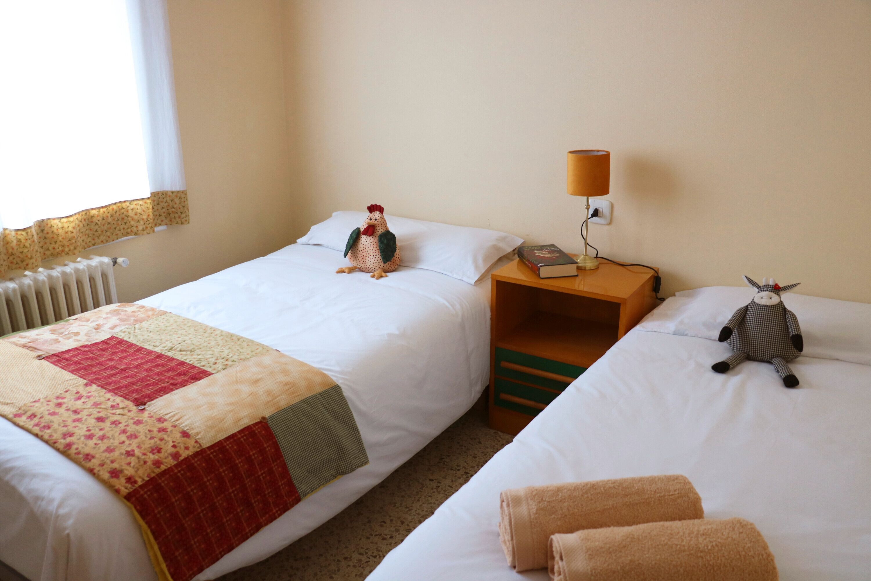 5 dormitorios, tabla de planchar con plancha, wifi y ropa de cama