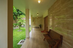Classic Villa, 3 Bedrooms, Kitchen, Courtyard Area | Terrace/patio